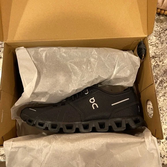 Swiss OnCloud Shoe - Picture 3 of 7